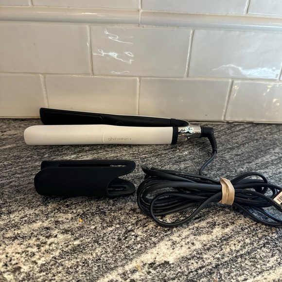 GHD PLATINUM+ FLAT IRON (1 INCH PLATE) WHITE S8T262 - Picture 1 of 4